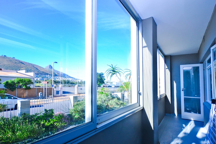 To Let 2 Bedroom Property for Rent in Mouille Point Western Cape